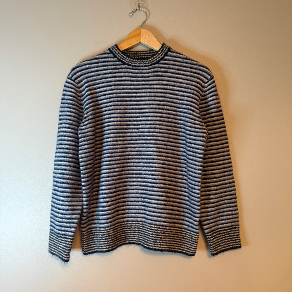 BDG‎ Urban Outfitters Mens Small Striped Knit Sweater Blue Navy Crew Neck Fuzzy